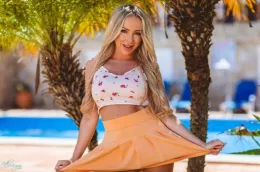 Beth Morgan at Beth Morgan Official | Peach Perfection