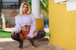 Poppy H at More Than Nylons | Glittered