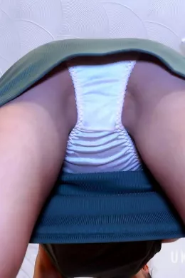 Jen Bailey at UK Upskirts