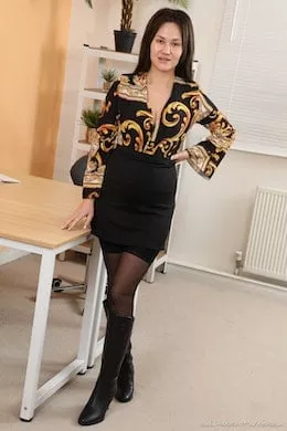 Daisy Rose at Only Secretaries