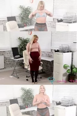 Irish Essie at Only Tease