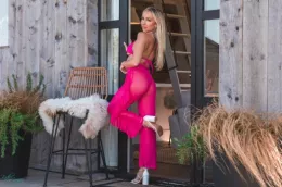 Beth Morgan at Beth Morgan Official | Just Outside