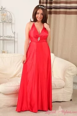 Sian at Layered Nylons