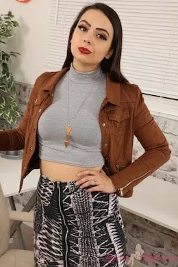 Alicia at Layered Nylons