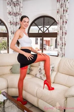 Nikolart at Layered Nylons