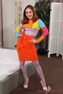 Rachelle at Layered Nylons