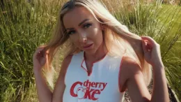 Beth Morgan at Beth Morgan Official | A Little Flavour