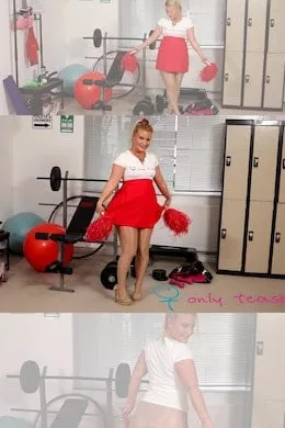 Irish Essie at Only Tease