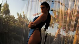 Brook Wright at Hayley's Secrets | Out Of The Blue BTS