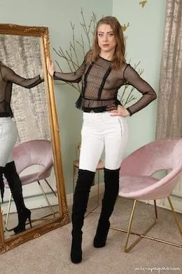 Crystal B at Only Opaques