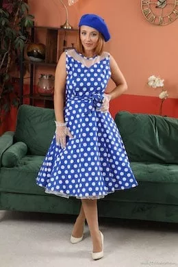 Robyn J at Only Tease