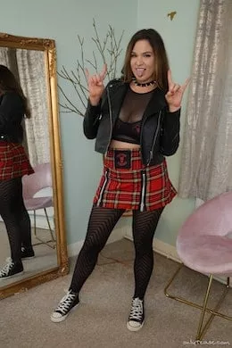 Ali Harper at Only Tease