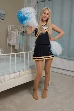 Daisy Rose at Only Tease