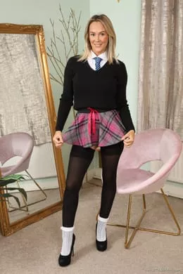 Felicity Hill at Only Tease