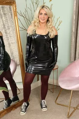 Imogen B at Only Tease