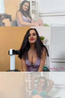 Bonnie at Only Tease