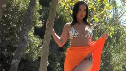 Gina Barrett at Hayley's Secrets | Feline Grace BTS