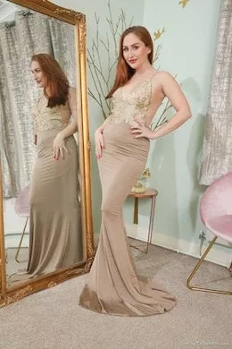 Rachelle at Only Tease