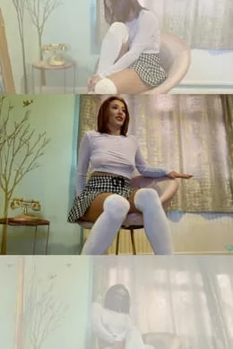 Robyn J at Only Tease