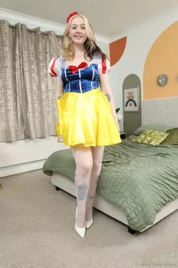 Em Yang at Only Tease