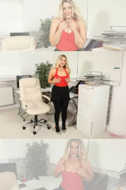 Imogen B at Only Opaques