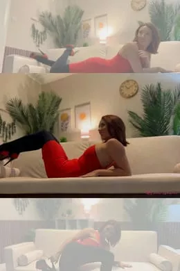 Robyn J at Only Opaques