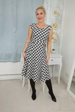 Jenny James at Only Opaques