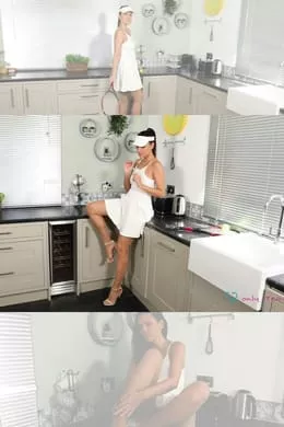 Zuzanah at Only Tease