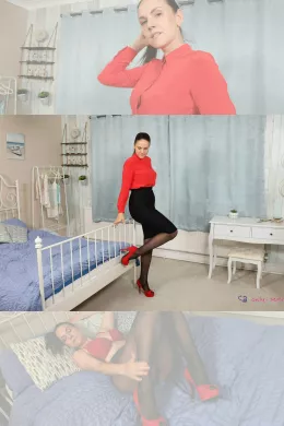 Zuzanah at Only Secretaries