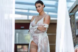 Roxy Mendez at More Than Nylons | A Look Through