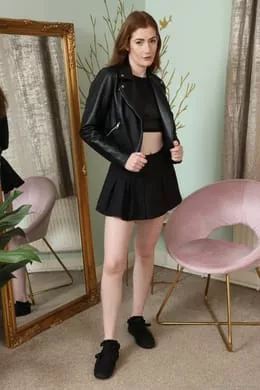 Mia Shanti at Only Tease