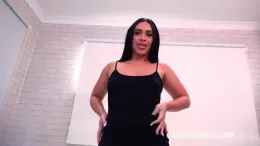 Hannah Shaw at UK Upskirts