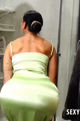 Roxy Mendez at Sexy Satin Silk Fun