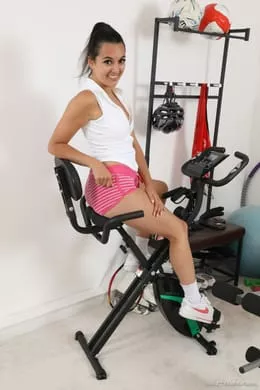 Summer Fox at Only Tease