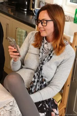 Elen E at Only Tease