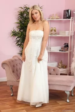 Asha Evans at Only Tease