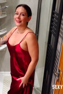 Belle O'Hara at Sexy Satin Silk Fun